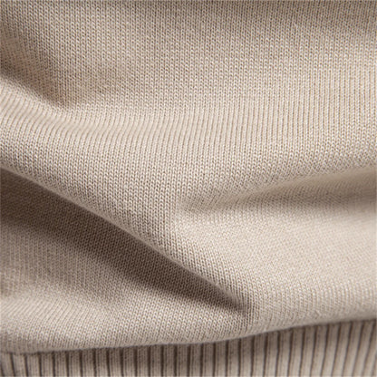 V-Ausschnitt-Pullover